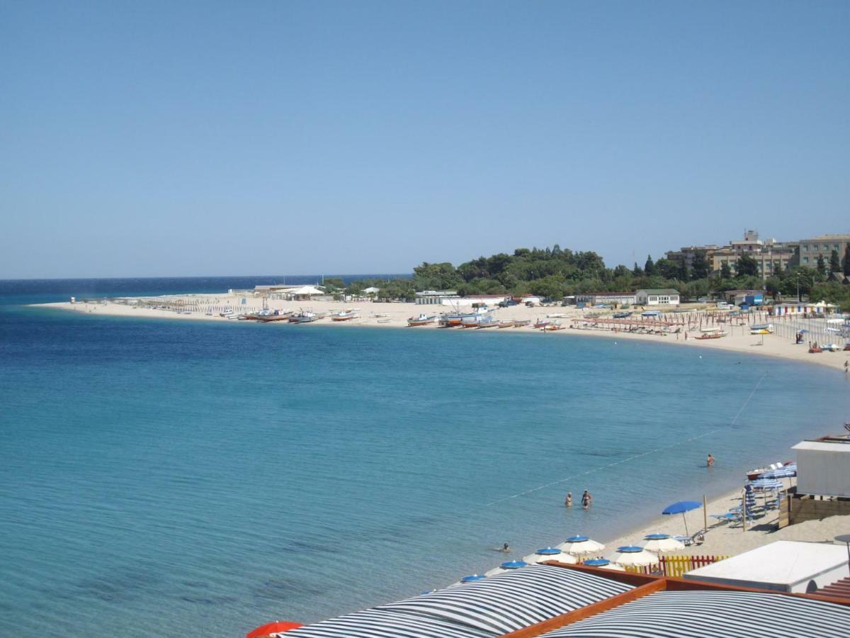 Hotel San Vincenzo 소베라토마리나 외부 사진