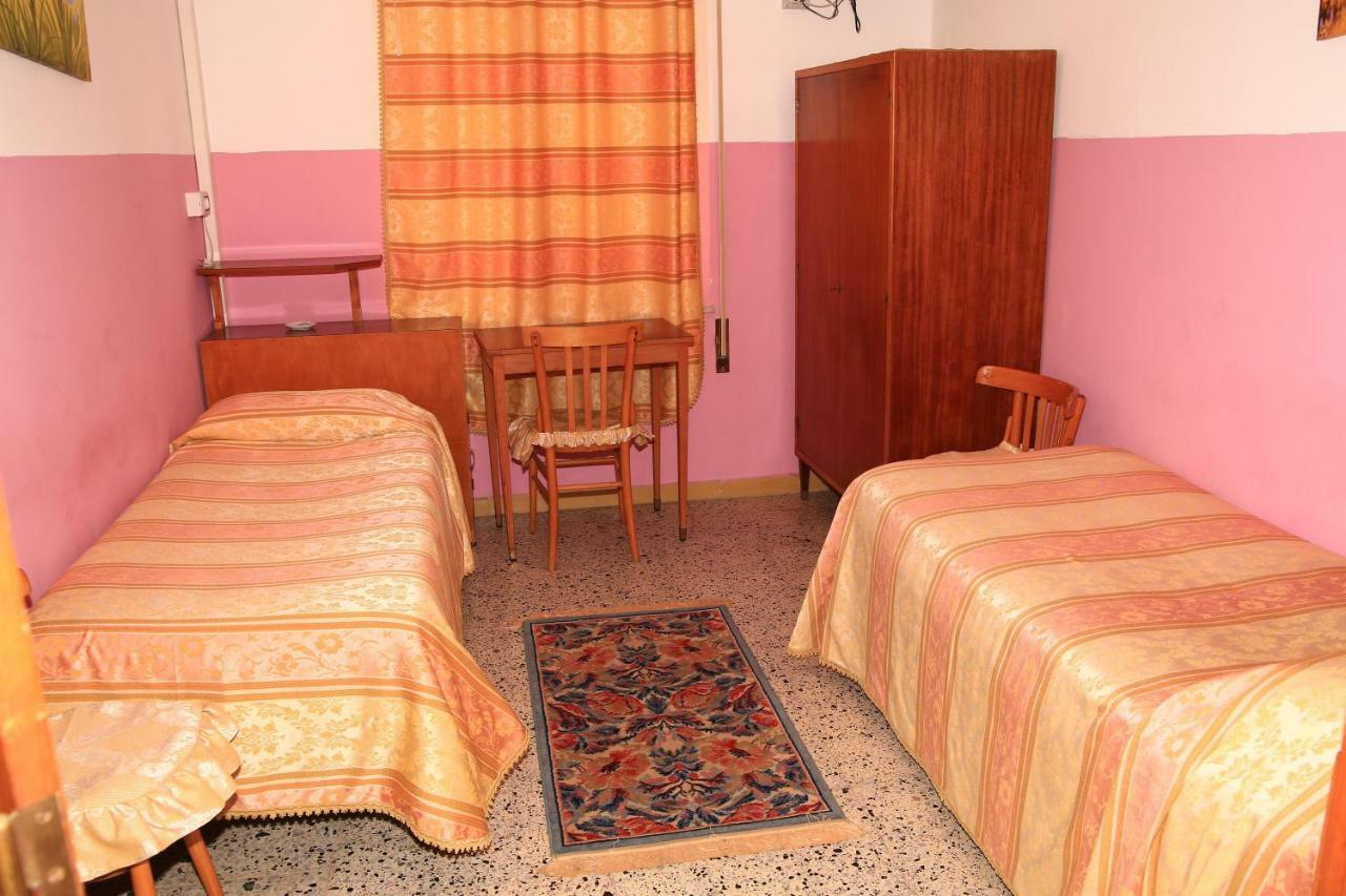 Hotel San Vincenzo 소베라토마리나 외부 사진